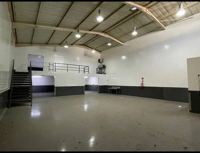 INDUSTRIAL PROPERTY TO RENT IN LYTTELTON MANOR